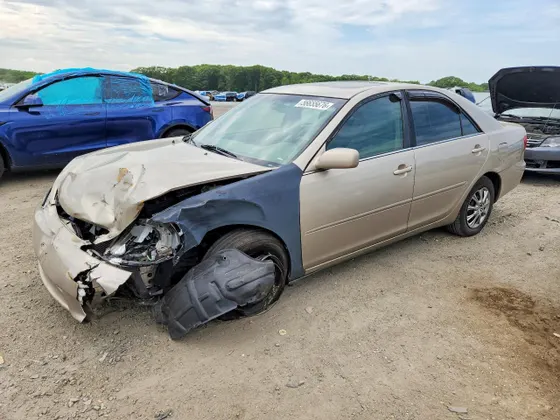 2006 Toyota Camry LE