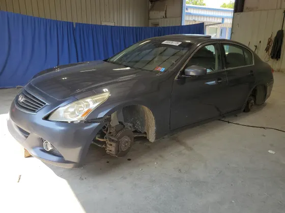 2010 INFINITI G37 Sedan x