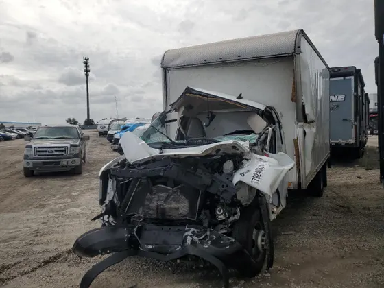 2022 GMC Savana Commercial Cutaway CUTAWAY G3500