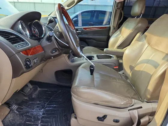 2013 Chrysler Town & Country Limited