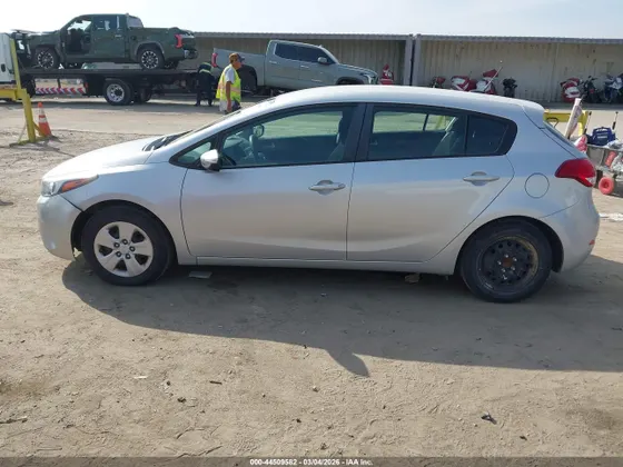 2017 Kia Forte5 LX
