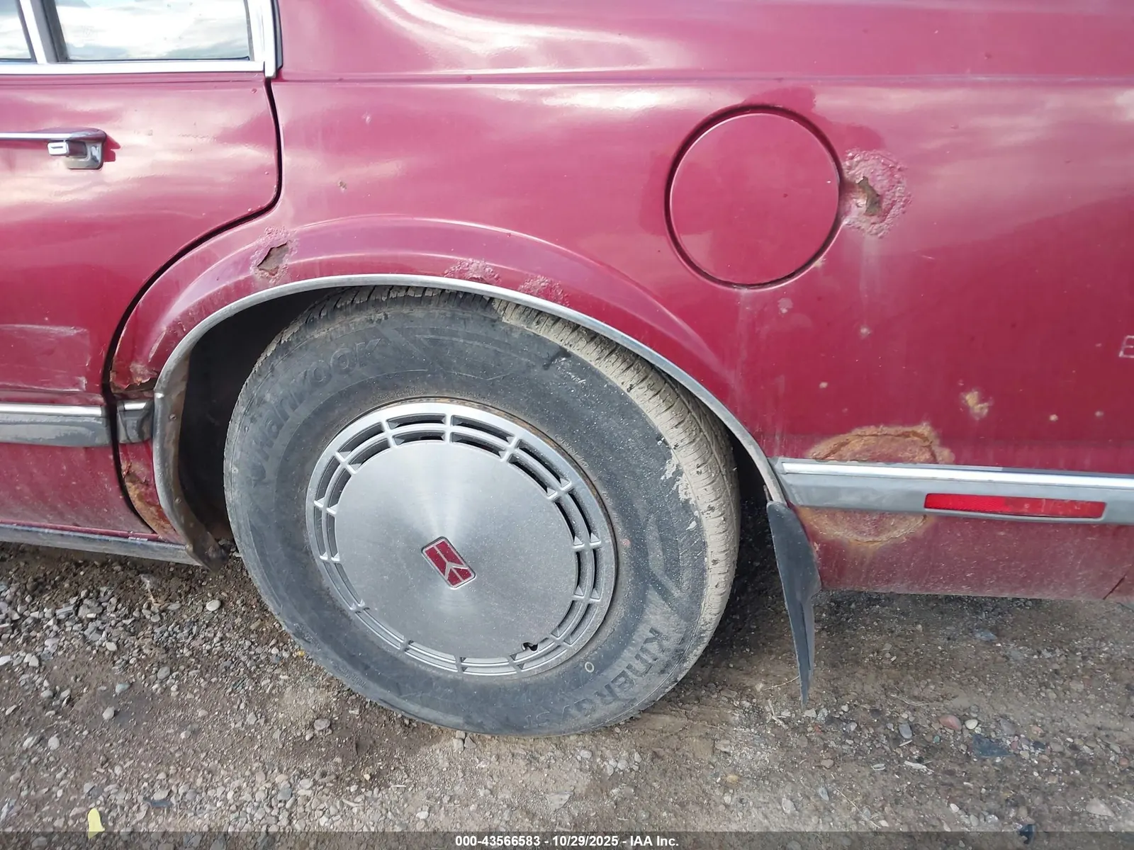 1989 Oldsmobile Delta 88 ROYALE