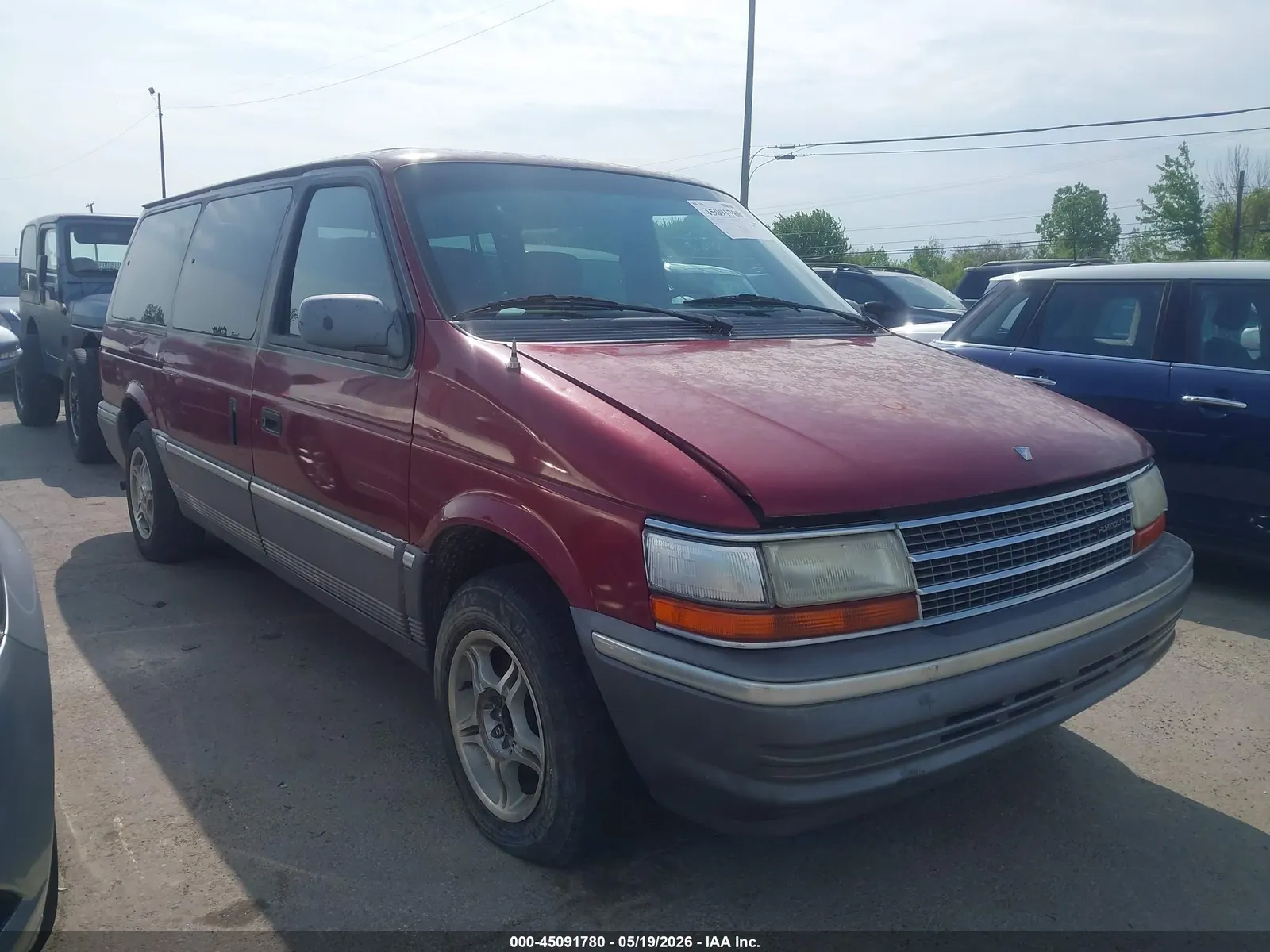 1992 Plymouth GRAND VOYAGER LE