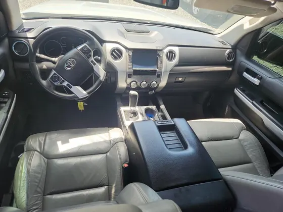 2021 Toyota Tundra 2WD SR5