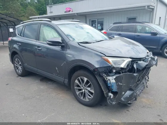 2017 Toyota RAV4 Hybrid LE Plus