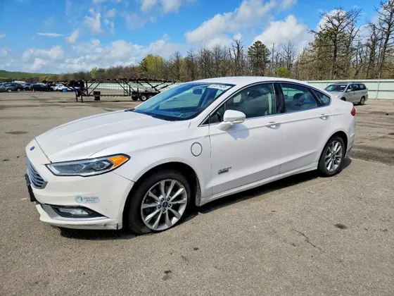 2017 Ford Fusion Energi SE