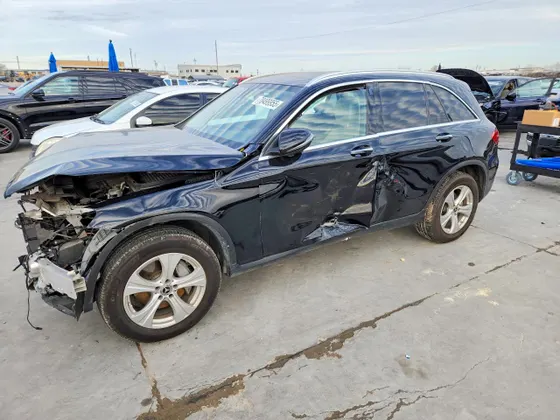 2018 Mercedes-Benz GLC GLC 300