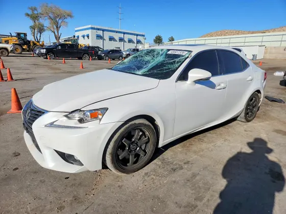 2016 Lexus IS 200t