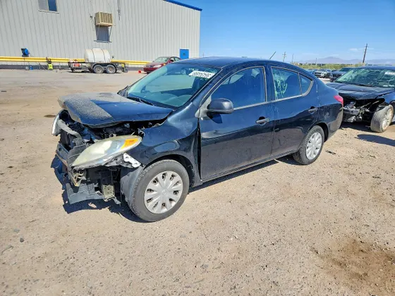 2013 Nissan Versa SL