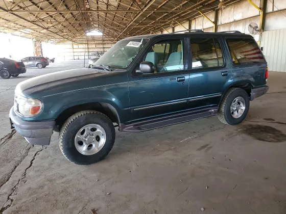 1997 Ford Explorer XL