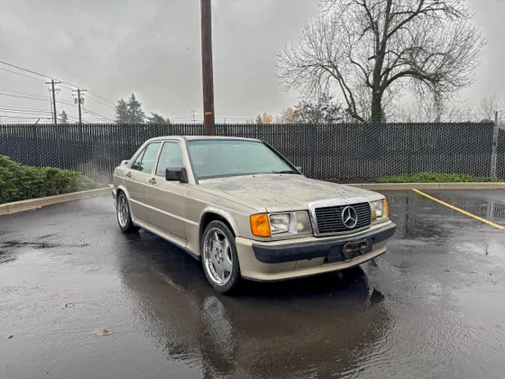 1986 Mercedes-Benz 190 Series 190E