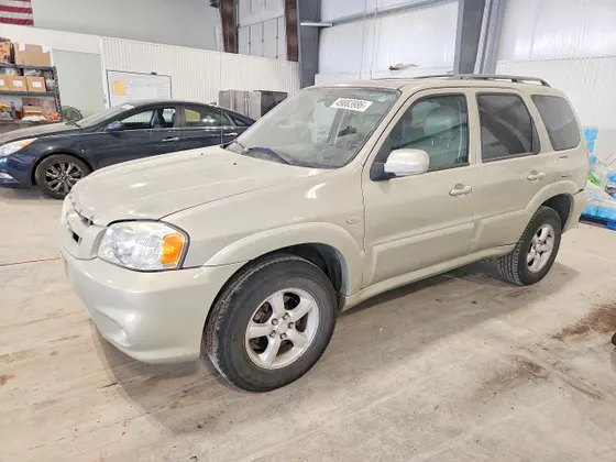 2005 Mazda Tribute s