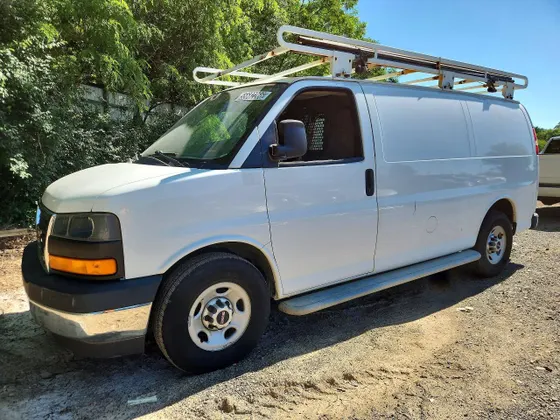 2017 GMC Savana Cargo Van SAVANA