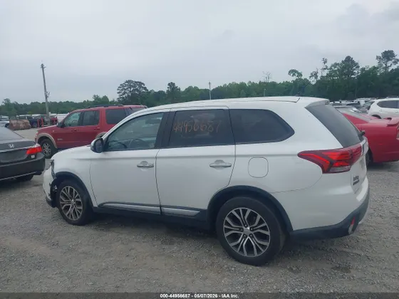 2016 Mitsubishi Outlander SE