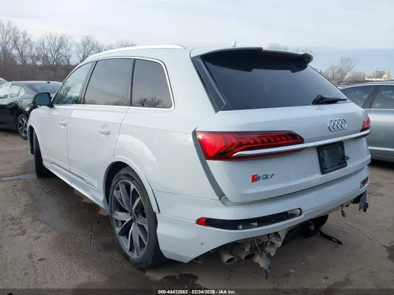 2023 Audi SQ7 Prestige