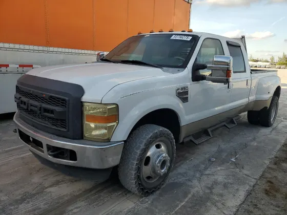 2010 Ford Super Duty F-350 DRW XL
