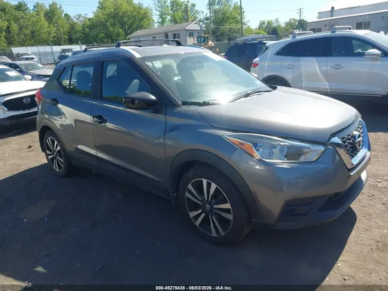 2018 Nissan Kicks S
