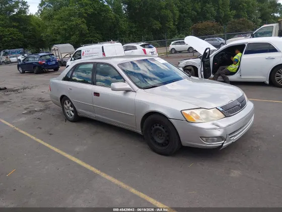 2001 Toyota Avalon XLS w/Bucket Seats