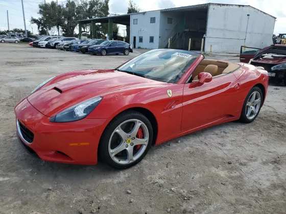 2010 Ferrari California