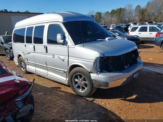 2003 GMC Savana Cutaway C6Y