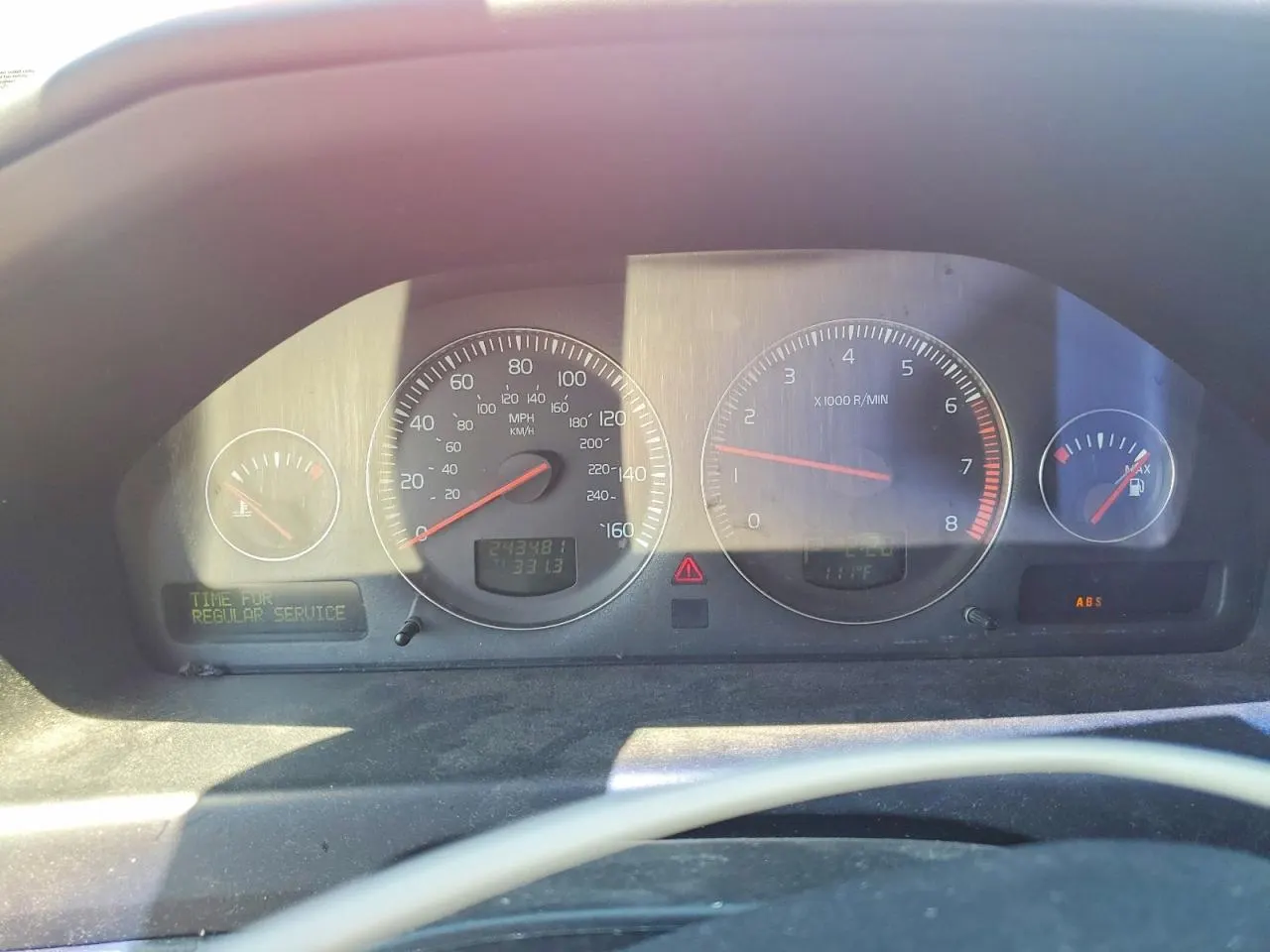 2004 Volvo V70