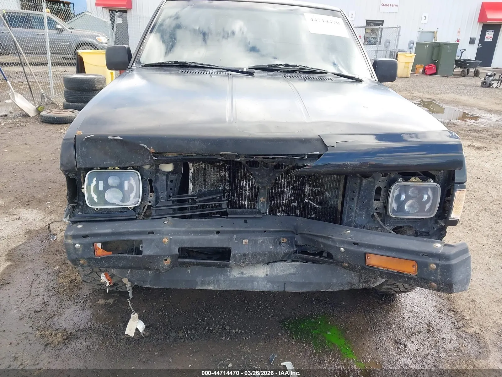 1989 Nissan Hardbody SHORT BED