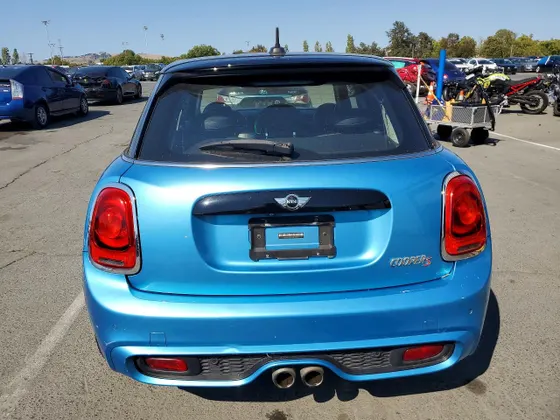 2018 MINI Hardtop 4 Door Cooper S