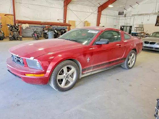 2008 Ford Mustang Deluxe