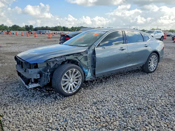2018 Volvo S90 Inscription