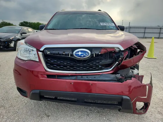 2015 Subaru Forester 2.5i