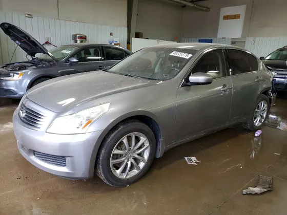 2009 INFINITI G37 Sedan x