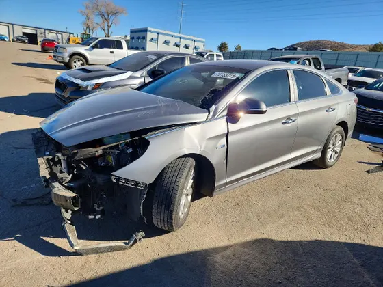 2019 Hyundai Sonata Hybrid SE