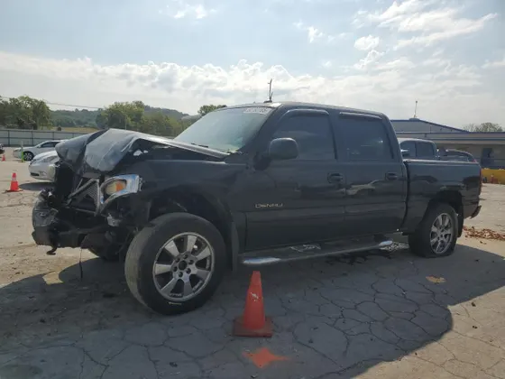 2005 GMC Sierra Denali K1500 DENALI