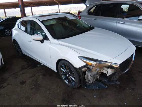 2018 Mazda Mazda3 5-Door Grand Touring