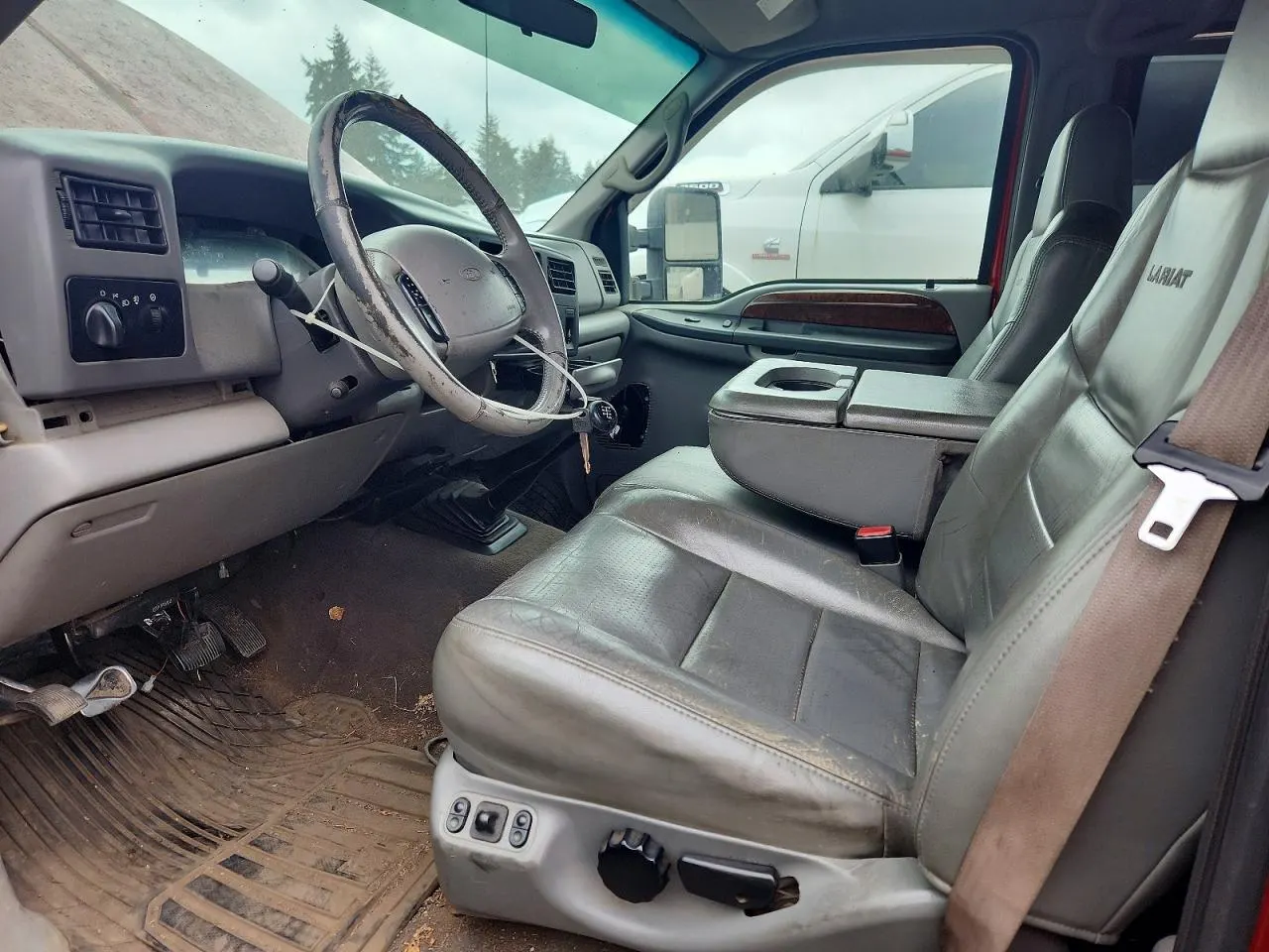 2001 Ford Super Duty F-350 DRW XL