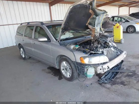 2005 Volvo V70 2.4