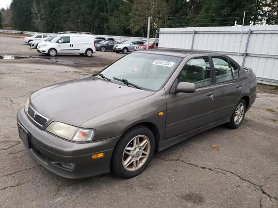 2000 INFINITI G20 Luxury
