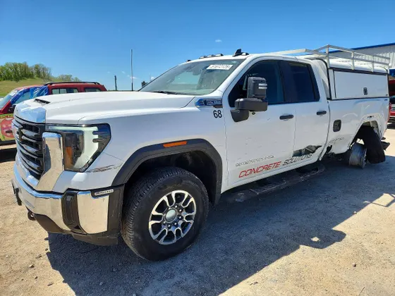 2024 GMC Sierra 3500HD Pro