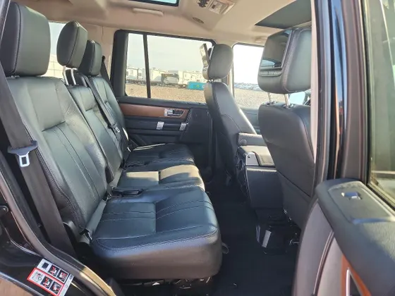 2016 Land Rover LR4