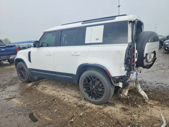 2022 Land Rover Defender S