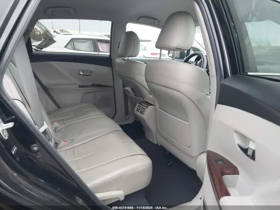 2012 Toyota Venza LE