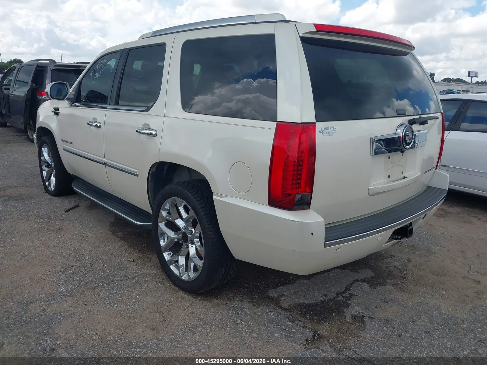 2008 Cadillac Escalade STANDARD
