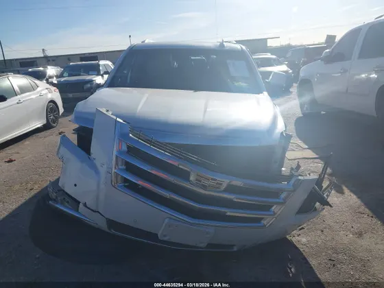2019 Cadillac Escalade ESV Luxury