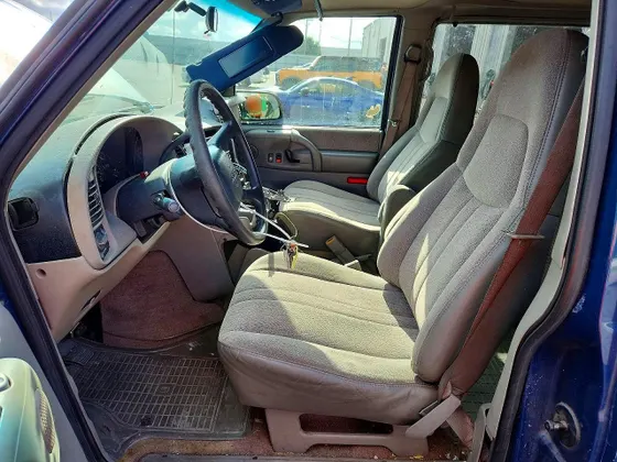 2000 GMC Safari Passenger SAFARI