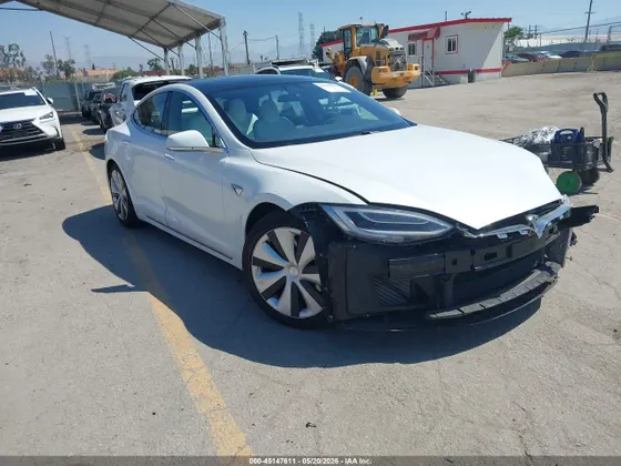 2020 Tesla Model S Long Range