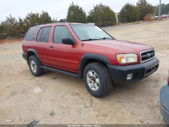 1999 Nissan Pathfinder XE