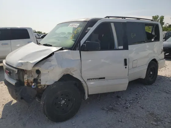 1999 GMC Safari Passenger XT