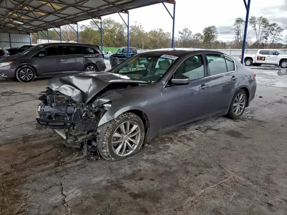 2010 INFINITI G37 Sedan Journey