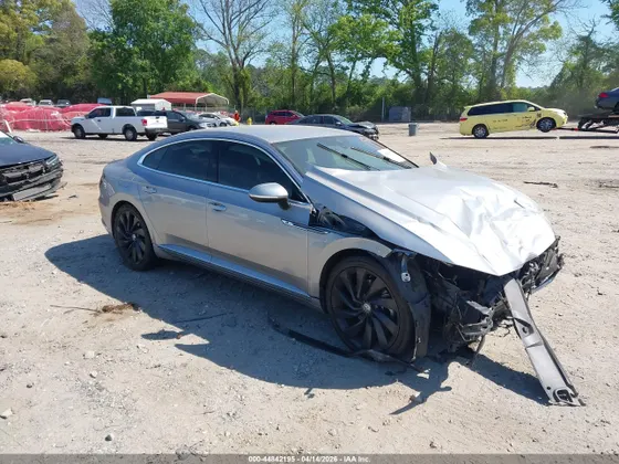 2019 Volkswagen Arteon SE R-Line