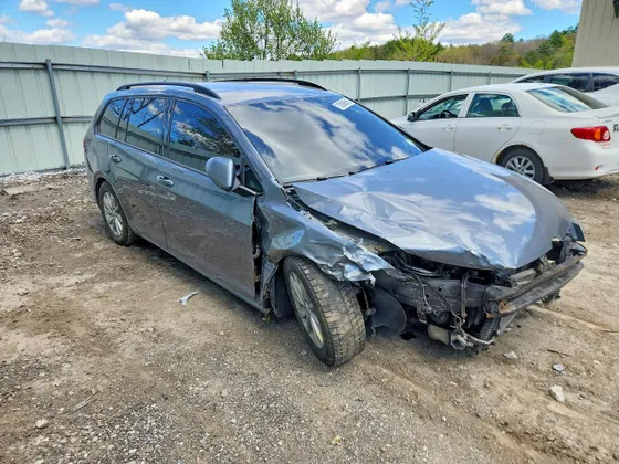 2016 Volkswagen Golf SportWagen TSI S